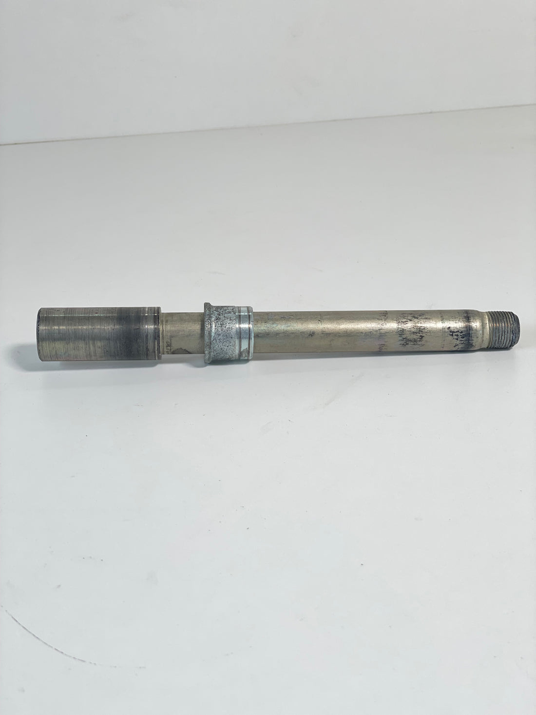 Ax roata fata GSR600 2006-2010