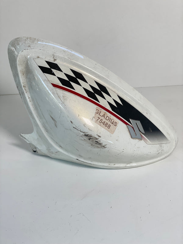 Carena laterala dreapta rezervor SFV 650 Gladius 2009-2016 (44171-44H01-YBD)