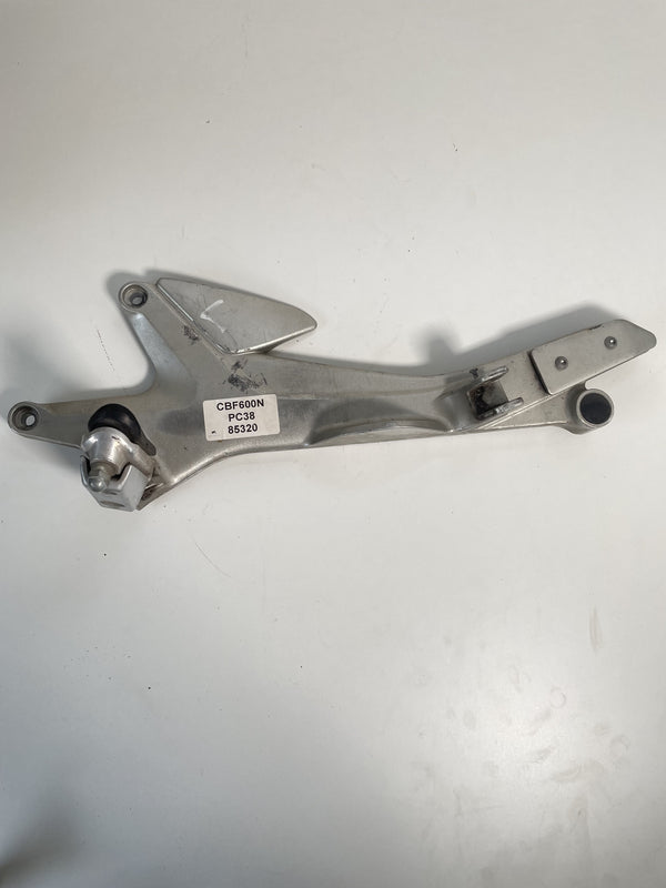 Suport scarita stanga CBF600 S/N PC38 2004-2006