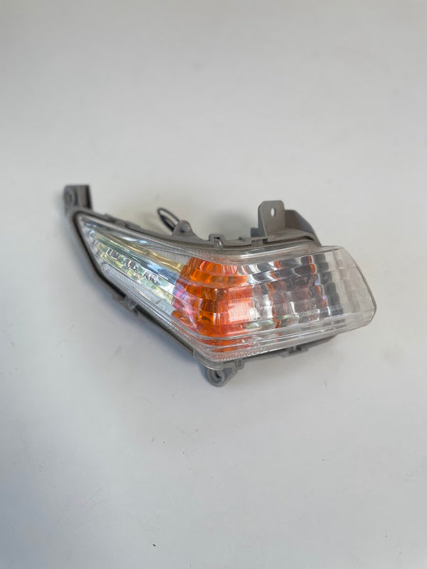 Semnalizare fata dreapta GSR600 2006-2010