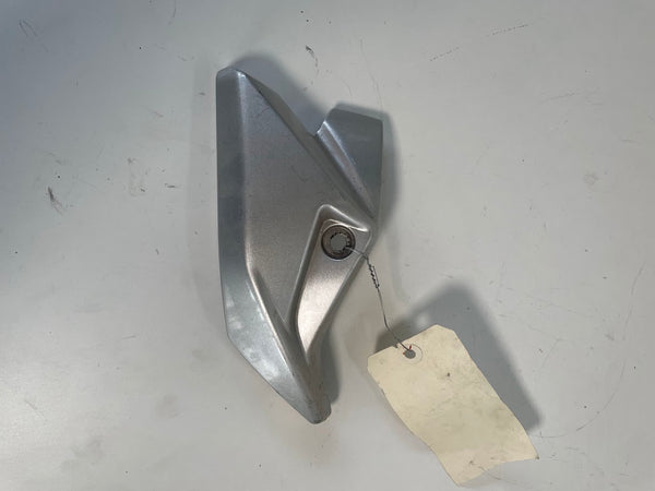 Carena far dreapta GSR600 2006-2010