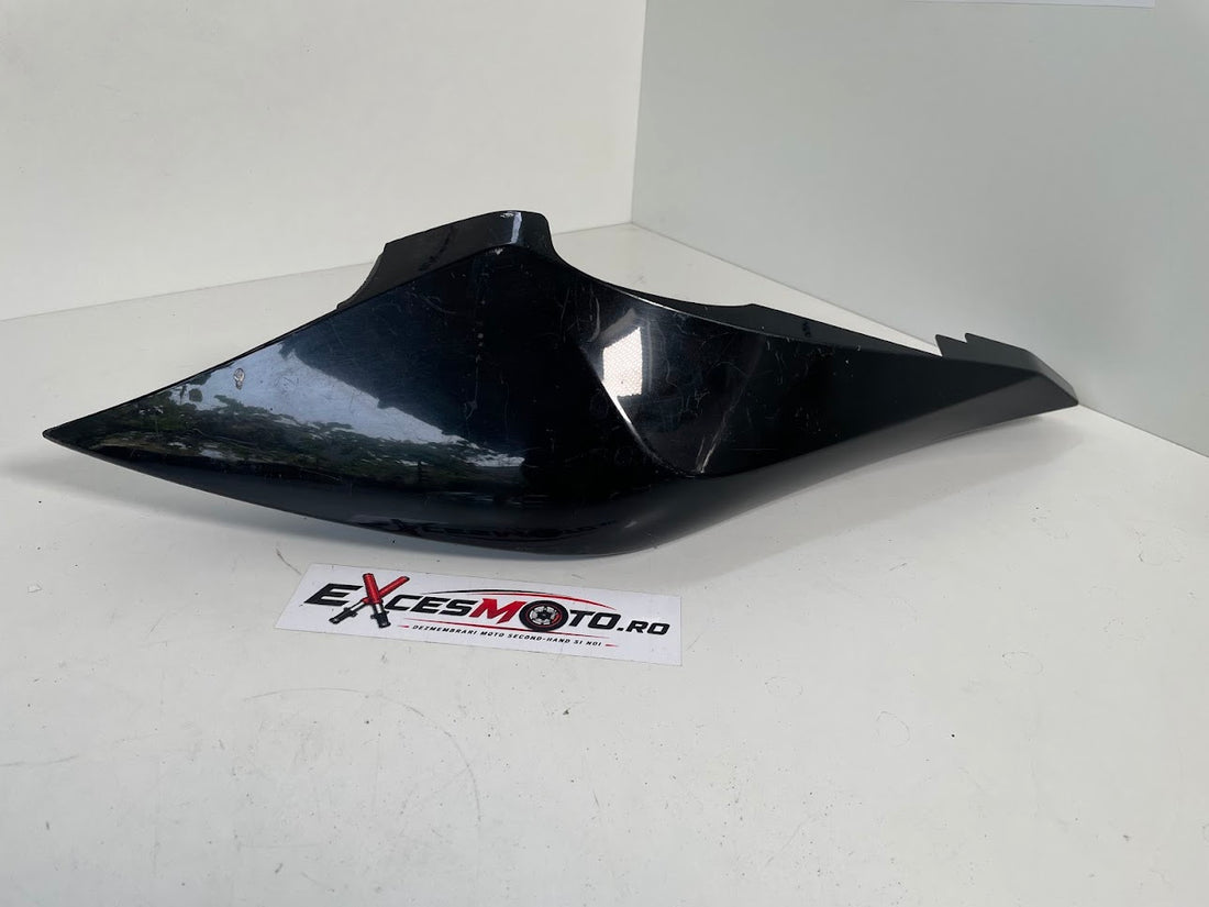 Carena laterala codita stanga FZ6 N/S FAZER 2004-2009
