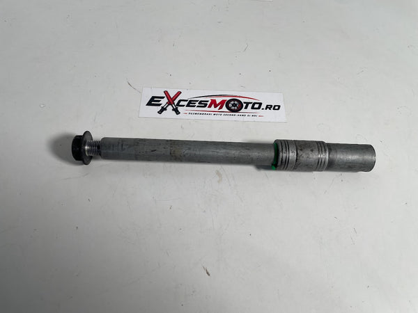 Ax roata fata CBR600F 2011-2013